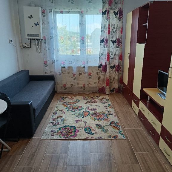 Închiriez garsonieră str. Fabricii - Fotografie 1