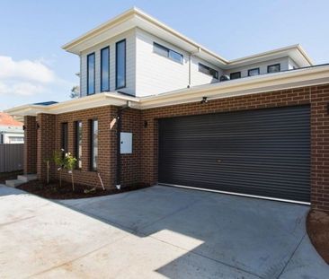 2/31 Booth Street, 3555, Golden Square Vic - Photo 1