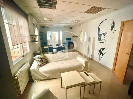 2 bedroom luxury Flat for rent in Valencia, Spain - Photo 4