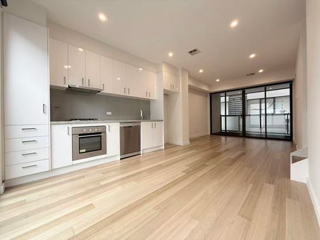 Preston's Best at Your Doorstep - Brilliant Location, Stylish Space - Photo 5