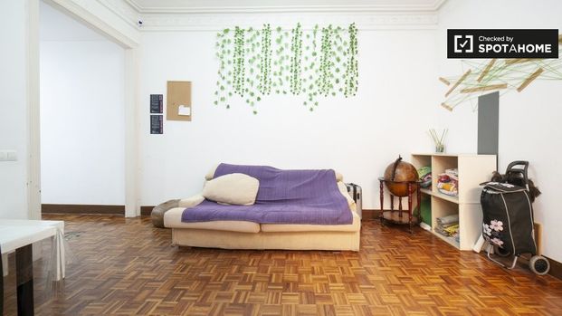 barcelona, Catalonia 08007 - Photo 1