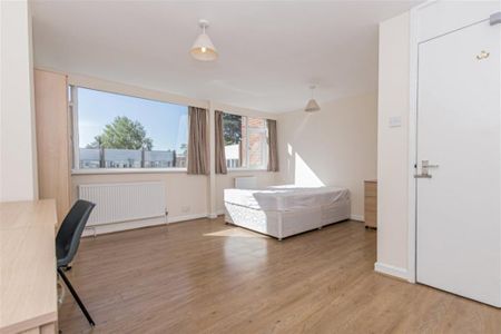 5 bedroom detached house to rent - Photo 5