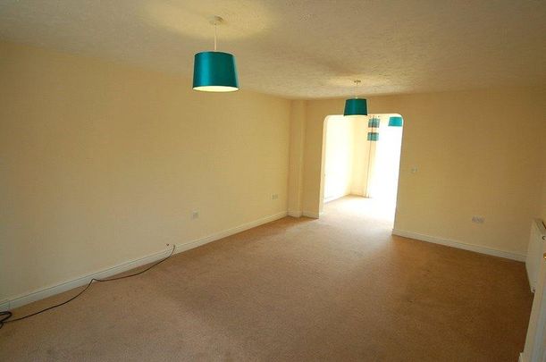 3 bedroom detached house to rent - Photo 1