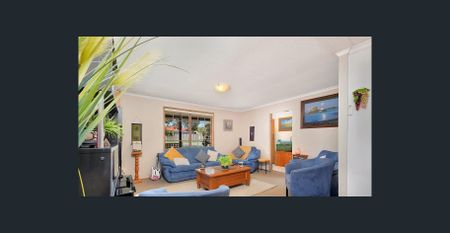 Modern Living with Plenty of Space, Storage and Comfort - Photo 2