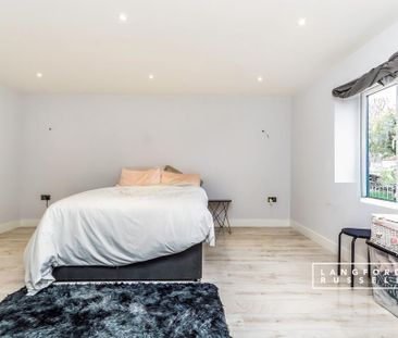 4 bedroom semi-detached house to rent - Photo 6