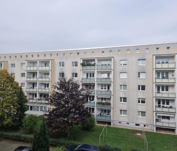 Schmucke Dreiraumwohnung mit Balkon in Weida! - Photo 4
