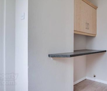 16a Ashford Drive, Bangor, BT19 6DA - Photo 3