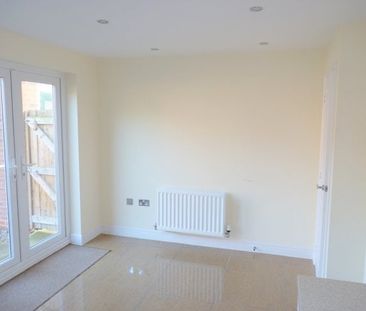 Hulme Close, Bromborough - Photo 5