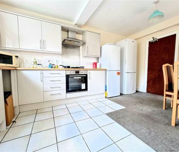 Room 3, 170 Victoria Road, Cambridge - Photo 3