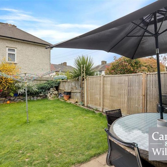 3 bedroom end of terrace house to rent - Photo 1