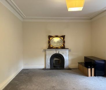 4 bedroom semi-detached house to rent - Photo 2