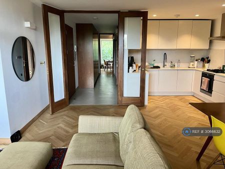 2 bedroom flat to rent - Photo 4
