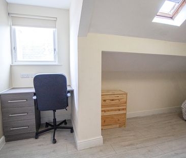 Apt 10, 31 Clarendon Road - Photo 6