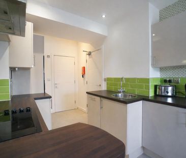 Apartment 3 (Afal Gwyrdd) 121 High Street - Photo 2