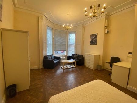 Lisburn Road, Room 3, R4 And R6 - R8 MOST BILLS INCLUDED, Belfast, BT9 6BT - Photo 3