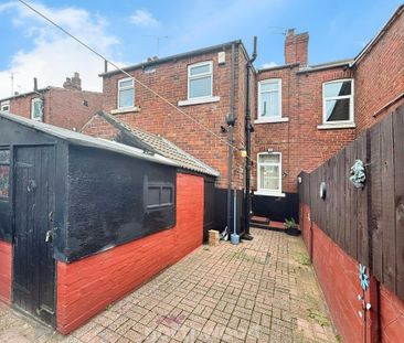 2 bedroom terraced house to rent - Photo 2