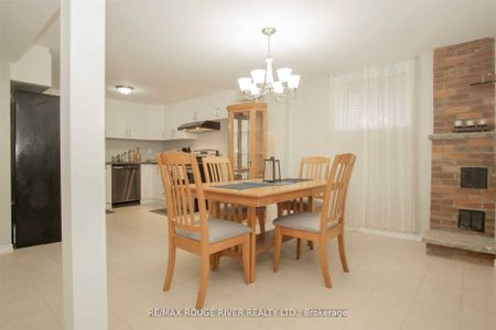 Detached Home For Lease | E8116910 - Photo 3