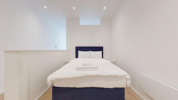 Studio to rent - Photo 1