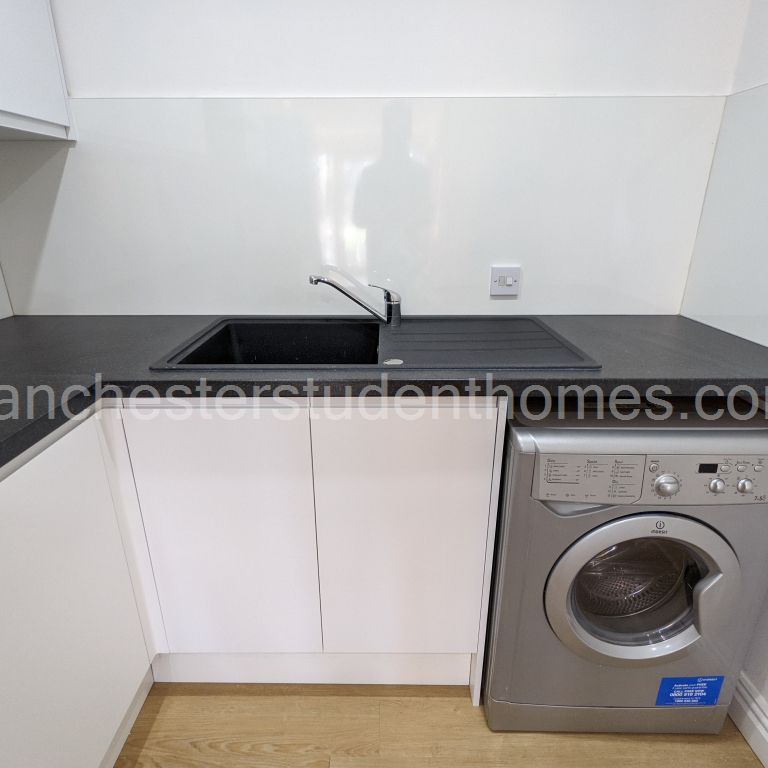 Oxford Road, Manchester, M1 7DU - Photo 1