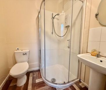 2, 4, Dunluce Avenue, Belfast, BT9 7AY - Photo 1