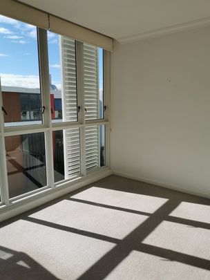 LUXURY 2-BEDROOM APARTMENT IN TOP RYDE WITH CITY VIEWS - Photo 1