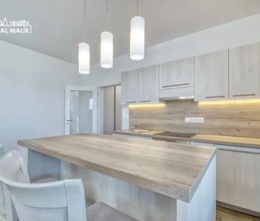 Pronájem moderního bytu 1+kk s terasou, šatnou a parkováním Kaskády... - Photo 3