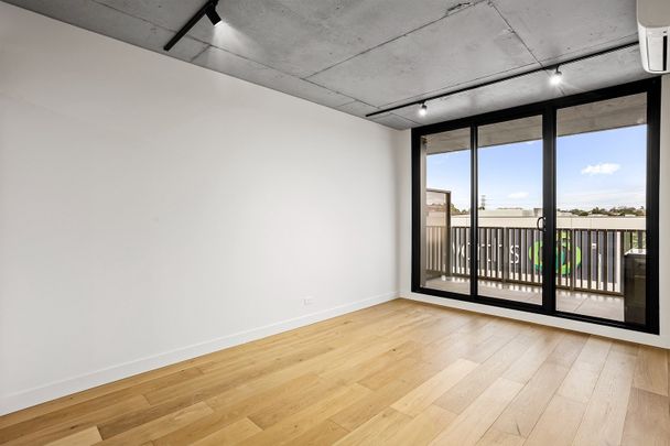 206/757 Toorak Road HAWTHORN EAST - Photo 1