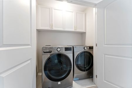 For Lease - 364 Les Emmerson Drive, Barrhaven, Ontario - Photo 3