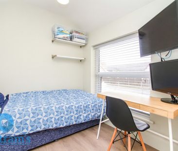3 bed Apartment for Rent - Photo 6