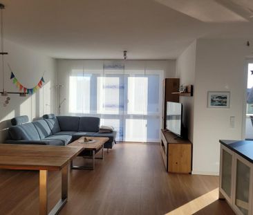 Neuwertige, stadtnahe 4 Zimmer Penthouse-Wohnung - Photo 1