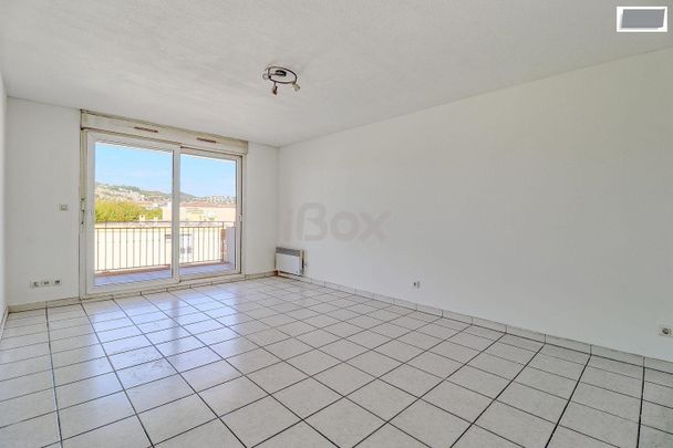 Appartement 1 pièce(s) 31.9 m² - Photo 1