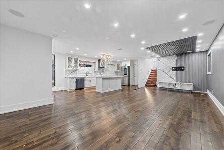 For Lease - 14 Pineslope Crescent Unit# Main Fl, Toronto, Ontario - Photo 3