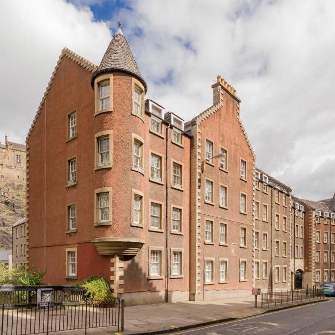 1 bed flat for rent in West End - Photo 1