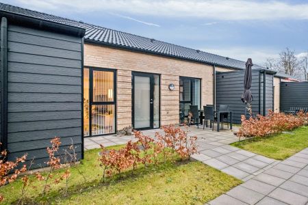 Nyopført 4-værelses rækkehus på Ronjasvej i Vestbjerg - Foto 5