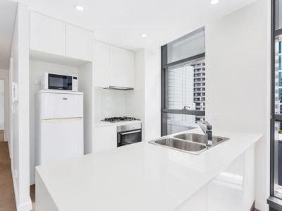 Contemporary living in the heart of Chatswood - Photo 1