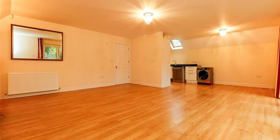 Court Road, Maidenhead Court Road, Maidenhead - Photo 3