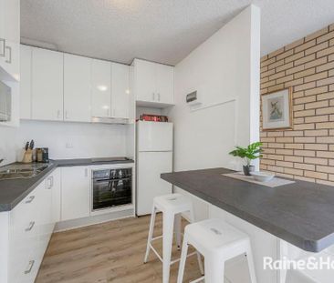 GREAT LOCATION - LOW MAINTENANCE FULLY FURNISHED UNIT - Photo 5