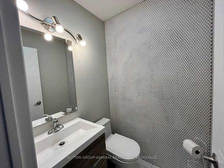 For Lease - 23 Observatory Lane Unit# 29, Richmond Hill, Ontario - Photo 2