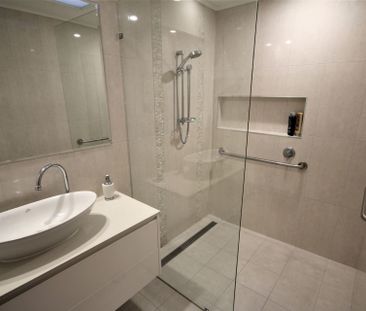 Low Set 2 Bedroom Villa in Tranquil Beachside Location - Photo 6
