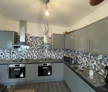 1 bedroom property to rent - Photo 2