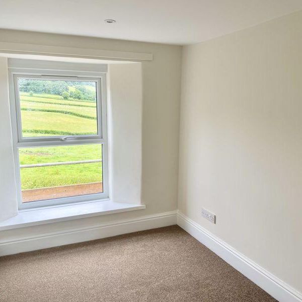 4 bedroom detached house to rent - Photo 1