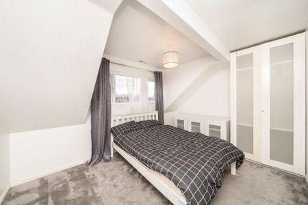 2 bedroom maisonette to rent - Photo 4