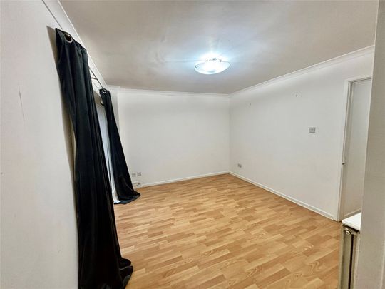 Hadland Road, Abingdon, Oxon, OX14 - Photo 1