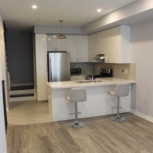 Executive Townhouse w/ Beautiful Upgrades - Photo 2
