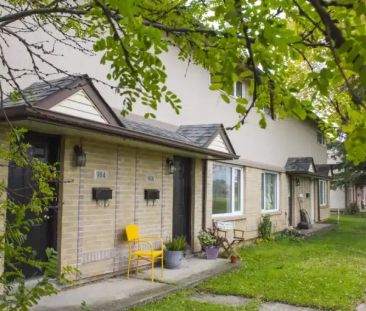 3 bedroom townhouse for rent - Photo 1