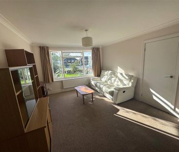 3 bedroom semi-detached house to rent - Photo 2