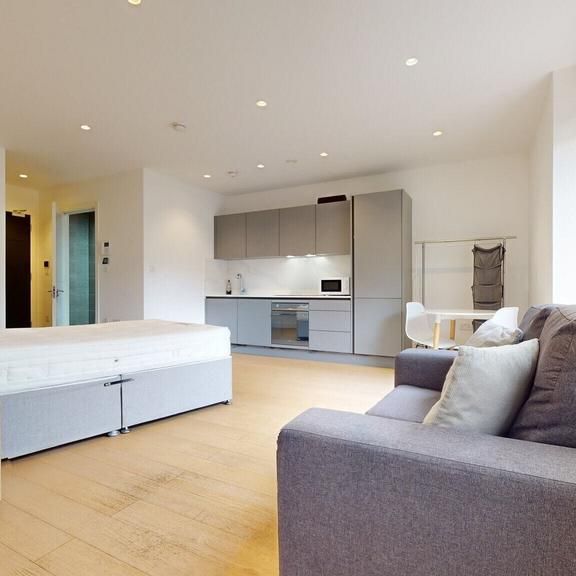 Studio to rent - Photo 1