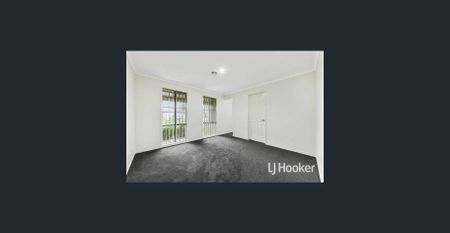 WELL PRESENTED 4 BEDROOM HOUSE IN NARRE WARREN! - Photo 3