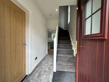 3 bedroom semi-detached house to rent - Photo 5