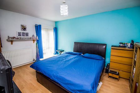3 bedroom terraced house to rent - Photo 5